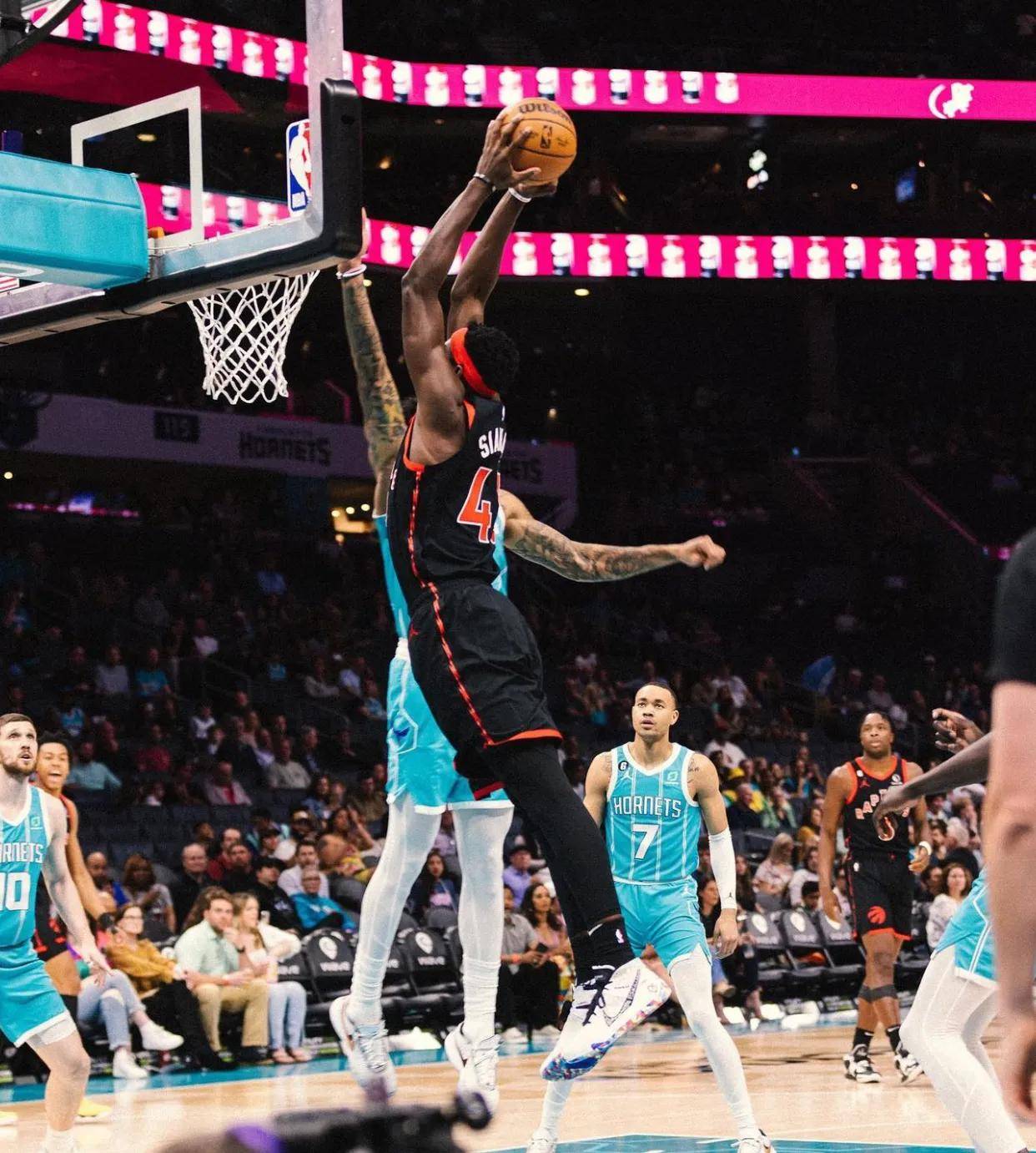 西亚卡姆遭遇十连败,西班牙队教练面临压力!-九游体育在线